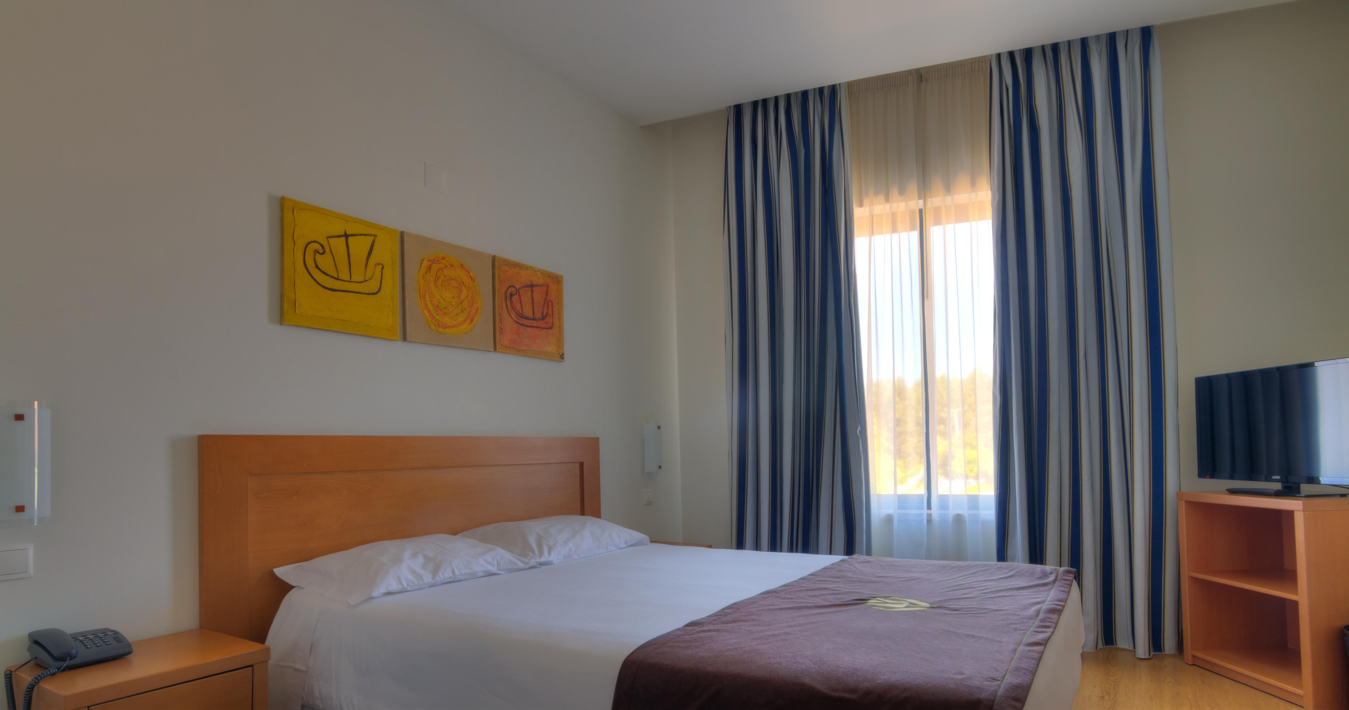 Lam Hotel Эштаррежа Экстерьер фото