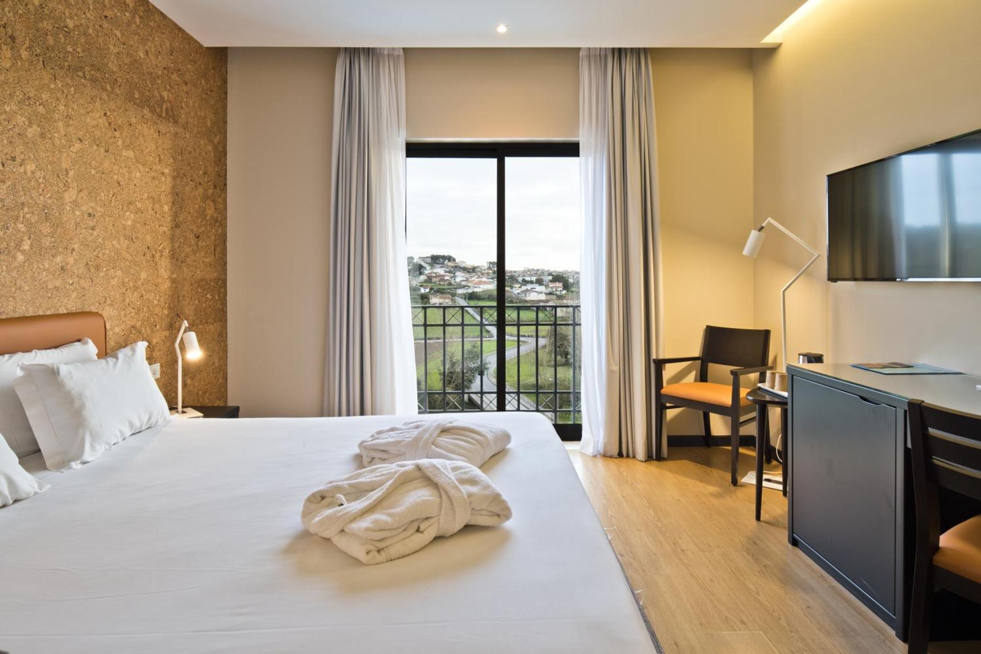 Lam Hotel Эштаррежа Экстерьер фото
